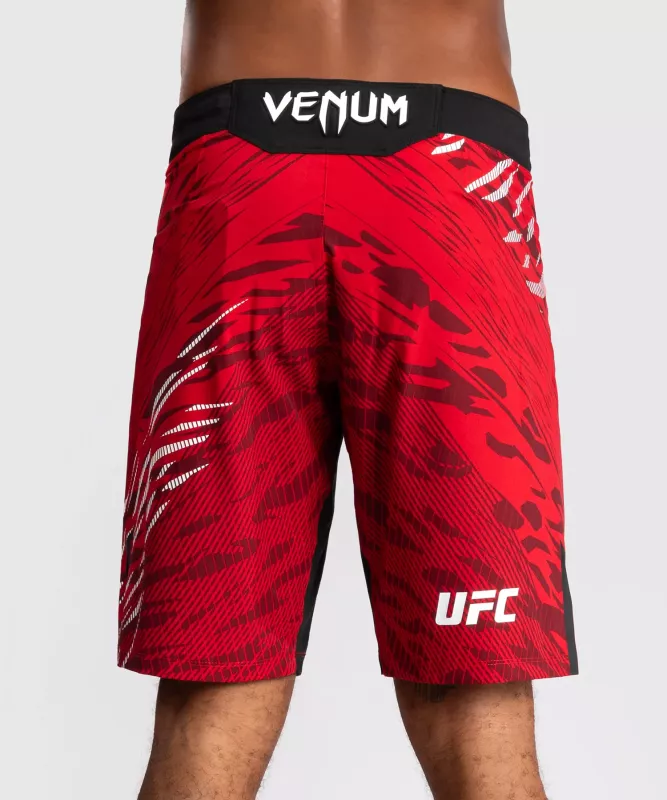 VENUM: UFC FUSION AUTHENTIC FIGHT NIGHT MEN'S FIGHT SHORTS - LONG FIT - RÖD
