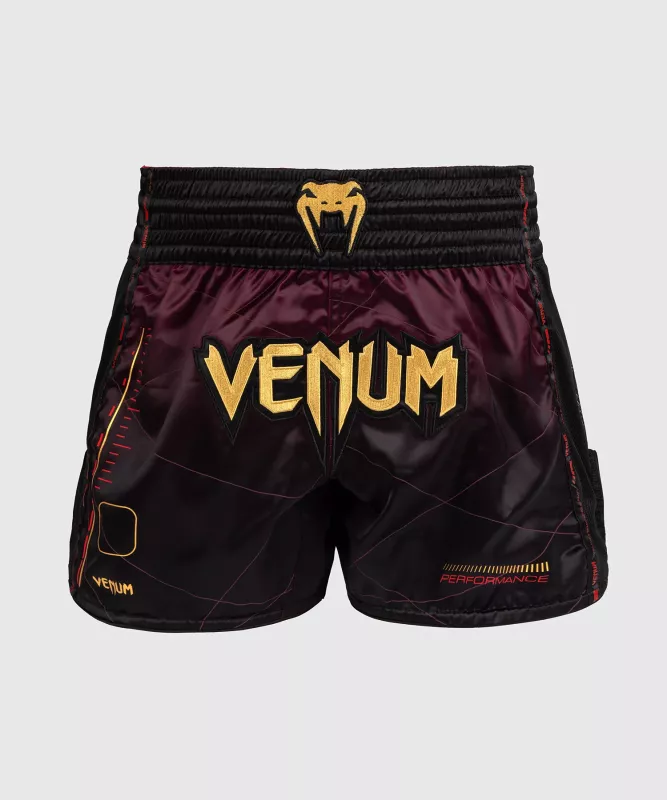 VENUM: TACTICAL XT MUAY THAI SHORTS - SVART/VINRÖD/GULD