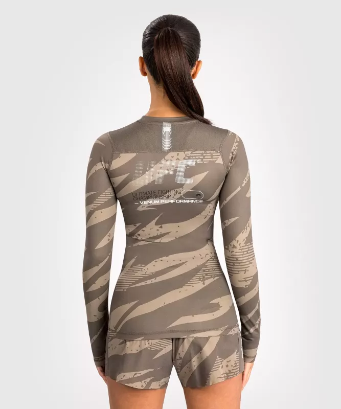 VENUM: UFC ADRENALINE FIGHT WEEK WOMEN'S PERFORMANCE LÅNGÄRMAD RASHGUARD - ÖKENCAMO