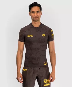 VENUM: UFC FUSION FIGHT WEEK MEN'S PERFORMANCE KORTÄRMAD RASHGUARD - EARTHEN BROWN