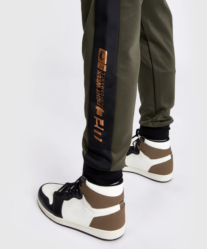 VENUM: UFC ADRENALINE FIGHT WEEK MEN'S PERFORMANCE JOGGERS - KHAKI/BRONS