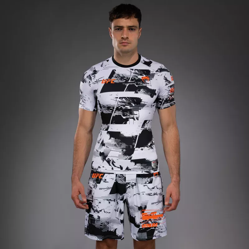 VENUM: UFC ZENITH AUTHENTIC FIGHT WEEK PERFORMANCE SHORTS SLEEVE RASHGUARD - WHITE
