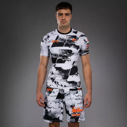 VENUM: UFC ZENITH AUTHENTIC FIGHT WEEK PERFORMANCE SHORTS SLEEVE RASHGUARD - WHITE