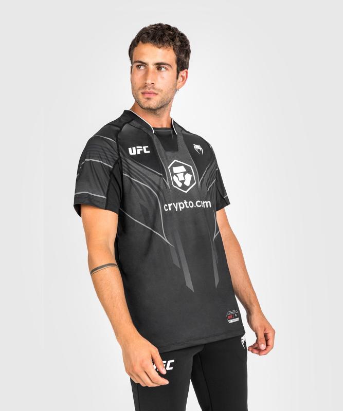 VENUM: UFC AUTHENTIC FIGHT NIGHT 2.0 MEN'S WALKOUT JERSEY - SVART
