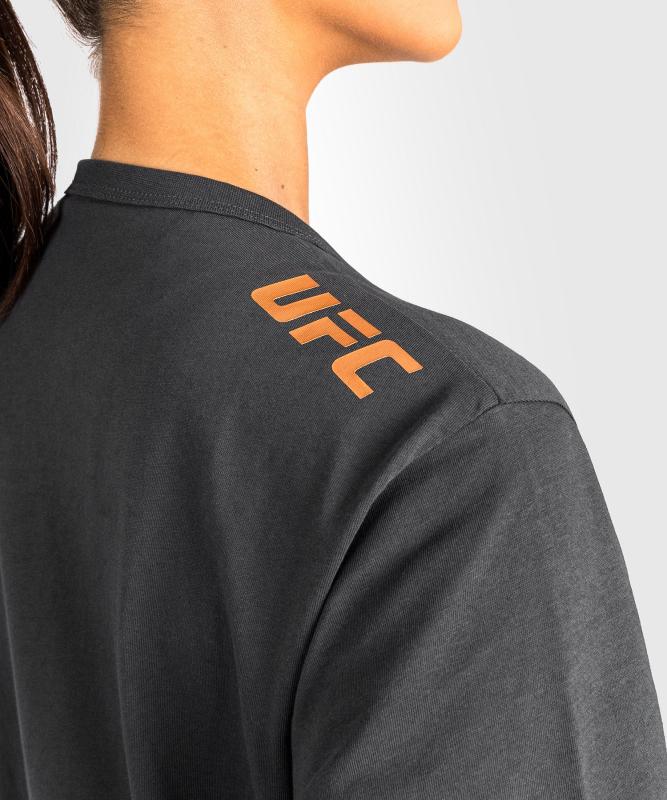 VENUM: UFC ADRENALINE FIGHT WEEK WOMENS COTTON T-SHIRT - KOLGRÅ