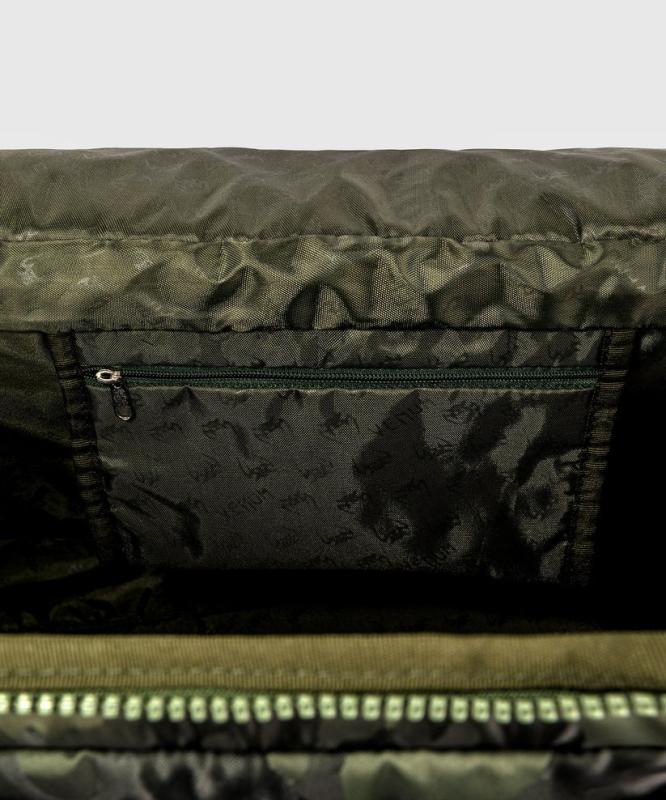 VENUM: TRAINER LITE SPORTVÄSKA - KHAKI/CAMO