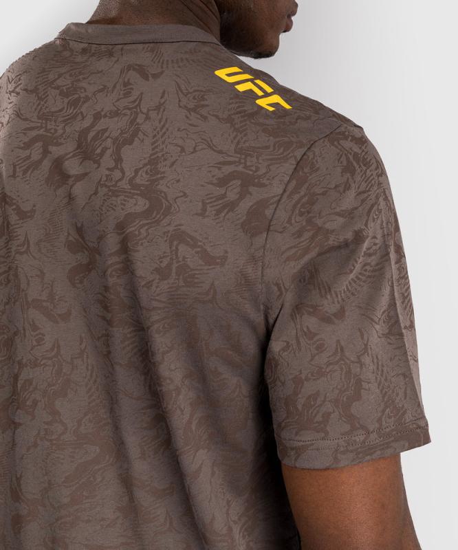 VENUM: UFC FUSION FIGHT WEEK MEN'S KORTÄRMAD T-SHIRT - EARTHEN BROWN