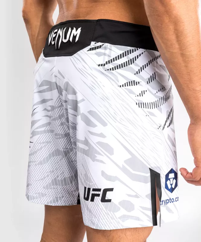 VENUM: UFC FUSION AUTHENTIC FIGHT NIGHT MEN'S FIGHT SHORTS- KORT FIT - VIT