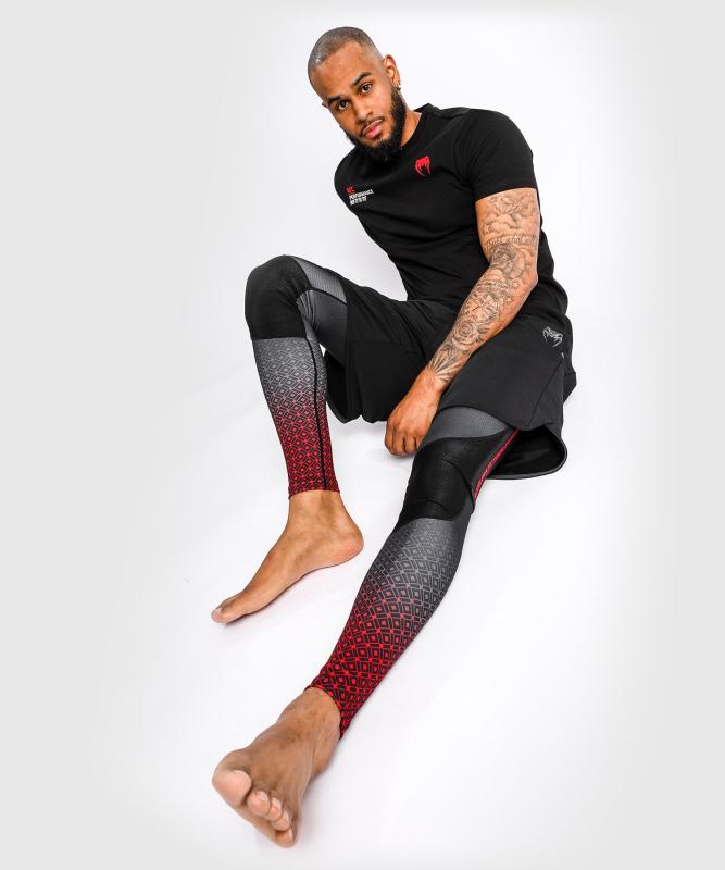 VENUM: UFC PERFORMANCE INSTITUTE T-SHIRT - SVART