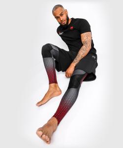 VENUM: UFC PERFORMANCE INSTITUTE T-SHIRT - SVART
