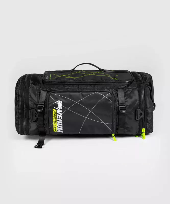 VENUM: TRAINING CAMP 4.0 SPORTS BAG - SVART/NEONGRÖN