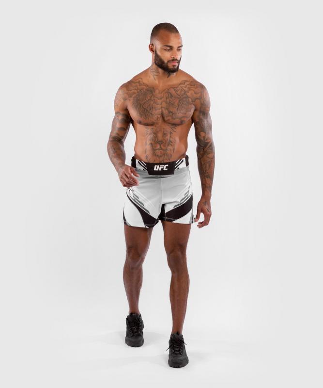 VENUM: UFC AUTHENTIC FIGHT NIGHT MEN'S SHORTS - KORT FIT - VIT