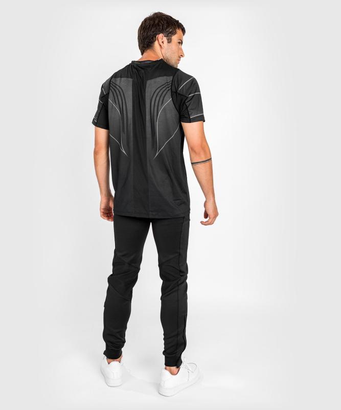 VENUM: UFC AUTHENTIC FIGHT NIGHT 2.0 MEN'S WALKOUT JERSEY - SVART