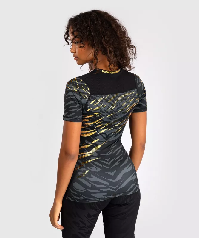 VENUM: UFC FUSION AUTHENTIC FIGHT NIGHT WOMEN'S PERFORMANCE KORTÄRMAD RASHGUARD - CHAMPION