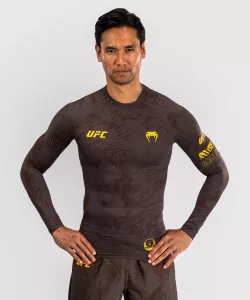 VENUM: UFC FUSION FIGHT WEEK MEN'S PERFORMANCE LÅNGÄRMAD RASHGUARD - EARTHEN BROWN