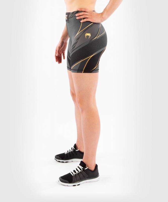 VENUM: UFC AUTHENTIC FIGHT NIGHT WOMEN'S VALE TUDO SHORTS - LÅNG FIT - CHAMPION