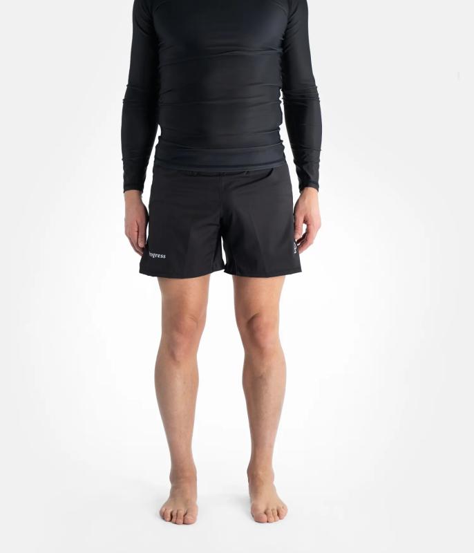 PROGRESS: ACADEMY BOARD SHORTS - SVART