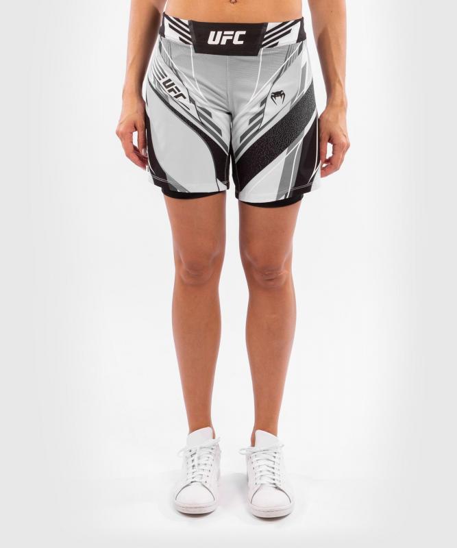 VENUM: UFC AUTHENTIC FIGHT NIGHT WOMEN'S SHORTS - LÅNG FIT - VIT