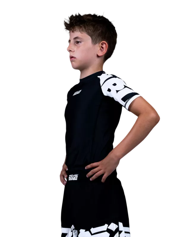 SCRAMBLE: BAKA KIDS RASHGUARD - SVART/VIT