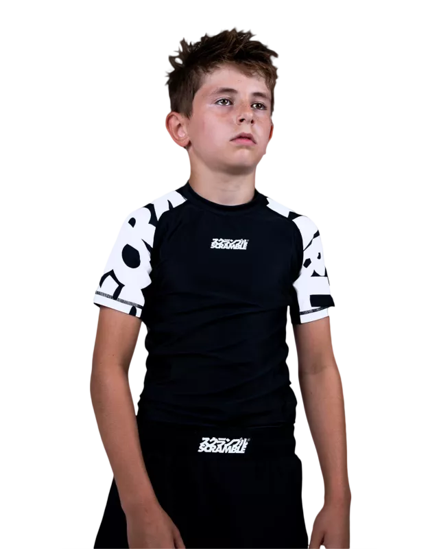 SCRAMBLE: BAKA KIDS RASHGUARD - SVART/VIT