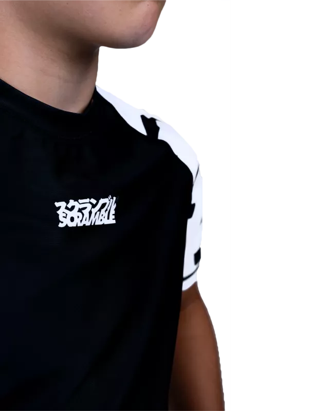 SCRAMBLE: BAKA KIDS RASHGUARD - SVART/VIT