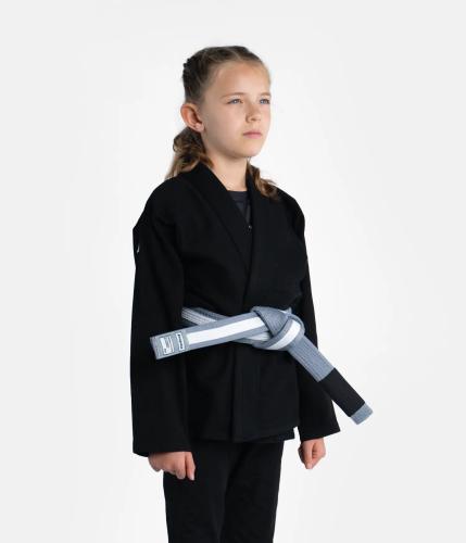 PROGRESS: KIDS ACADEMY BJJ GI - SVART
