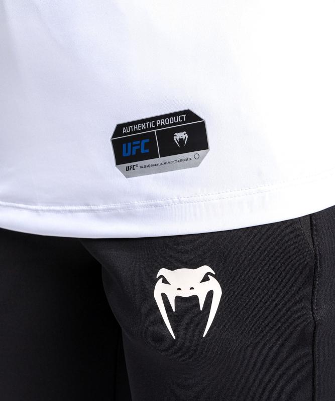 VENUM: UFC AUTHENTIC FIGHT NIGHT 2.0 WOMEN'S WALKOUT JERSEY - VIT/BLÅ