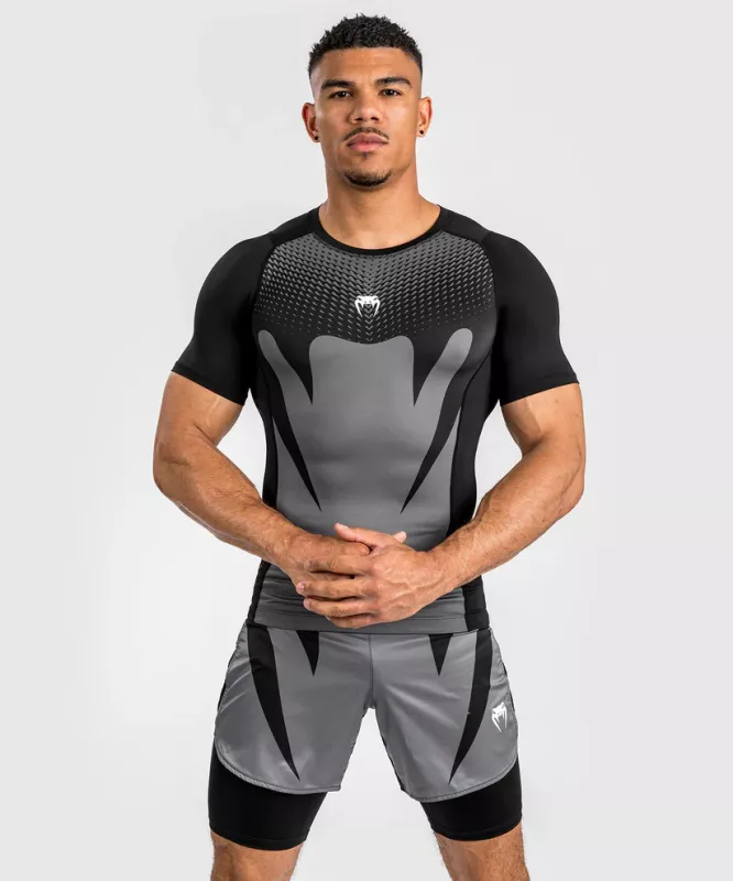 VENUM: ATTACK MEN'S SHORT SLEEVE RASHGUARD - BLACK/GREY