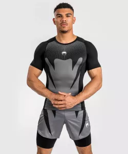 VENUM: ATTACK MEN'S SHORT SLEEVE RASHGUARD - BLACK/GREY