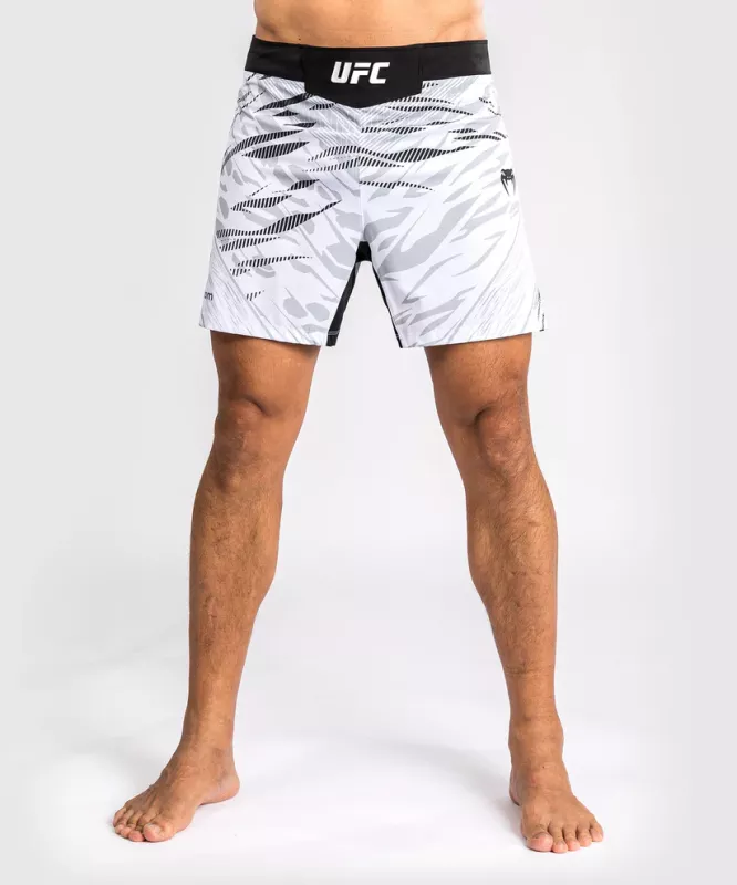 VENUM: UFC FUSION AUTHENTIC FIGHT NIGHT MEN'S FIGHT SHORTS- KORT FIT - VIT