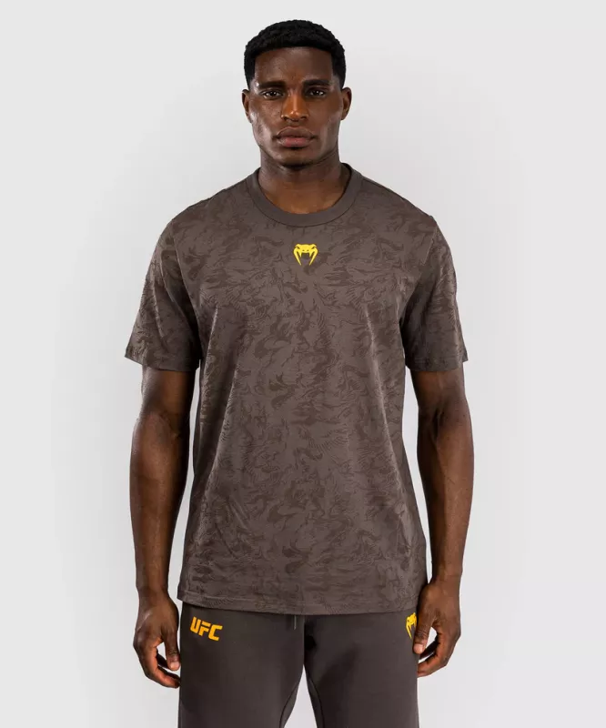 VENUM: UFC FUSION FIGHT WEEK MEN'S KORTÄRMAD T-SHIRT - EARTHEN BROWN