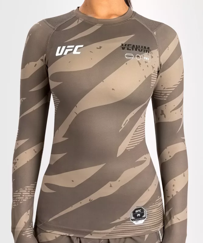 VENUM: UFC ADRENALINE FIGHT WEEK WOMEN'S PERFORMANCE LÅNGÄRMAD RASHGUARD - ÖKENCAMO
