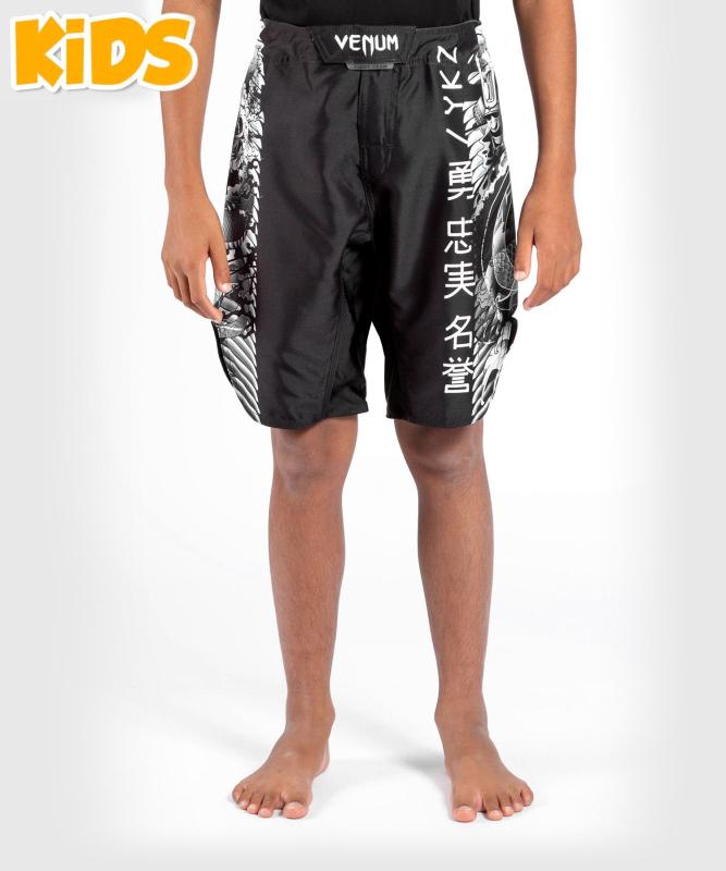 VENUM: YKZ21 KIDS FIGHTSHORTS – SVART/VIT