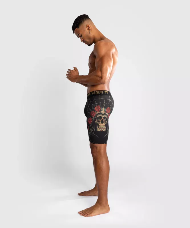 VENUM: SANTA MUERTE 5.0 VALE TUDO SHORTS - SVART/GULD