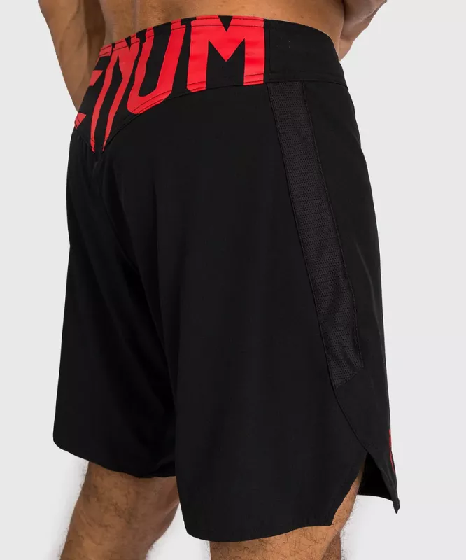 VENUM: LIGHT 5.0 FIGHT SHORTS - SVART/RÖD