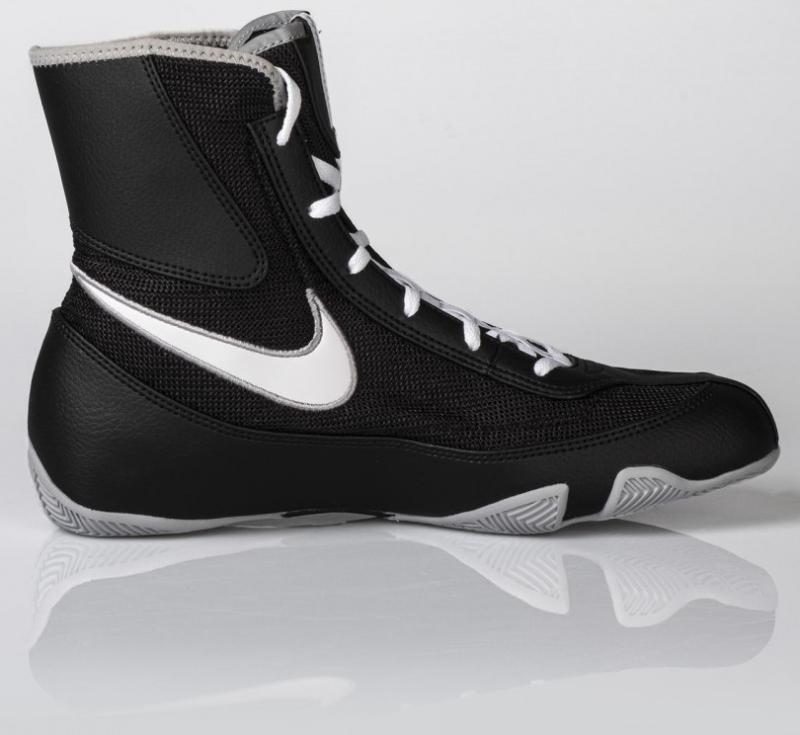 NIKE: MACHOMAI 2 BOXNINGSSKOR - SVART/VIT/GRÅ