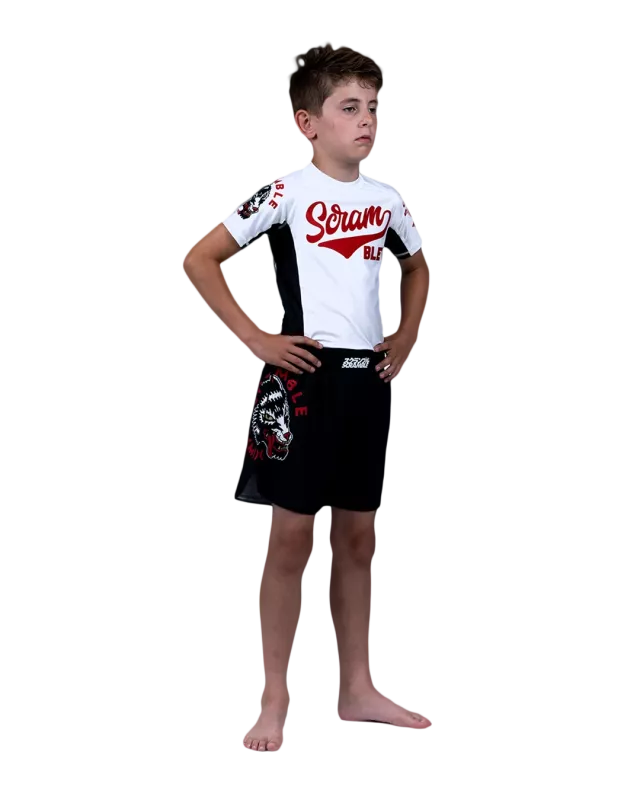 SCRAMBLE: OKAMI KIDS SHORTS - SVART