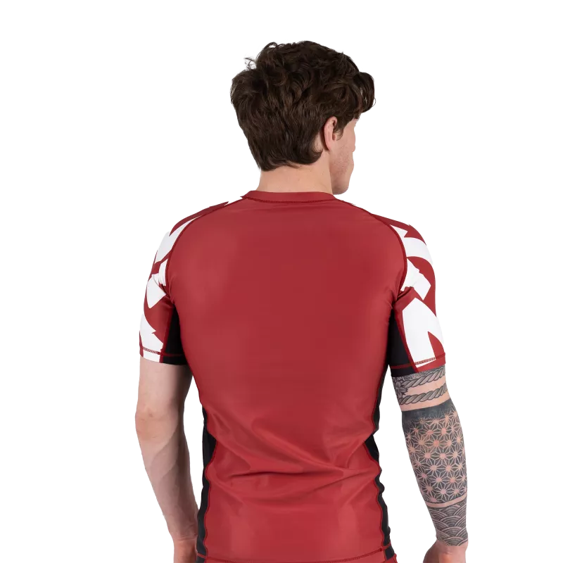 SCRAMBLE: BAKA RASHGUARD - RÖD/VIT