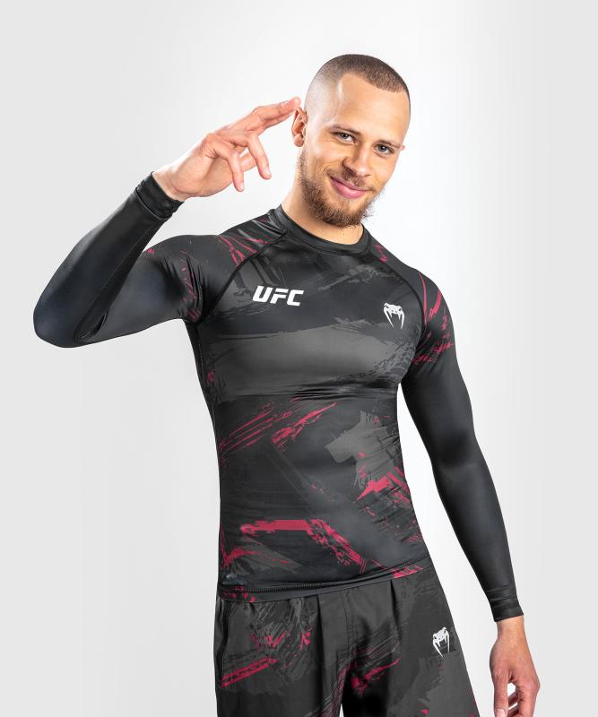 VENUM: UFC AUTHENTIC FIGHT WEEK 2.0 LÅNGÄRMAD RASHGUARD - SVART/RÖD