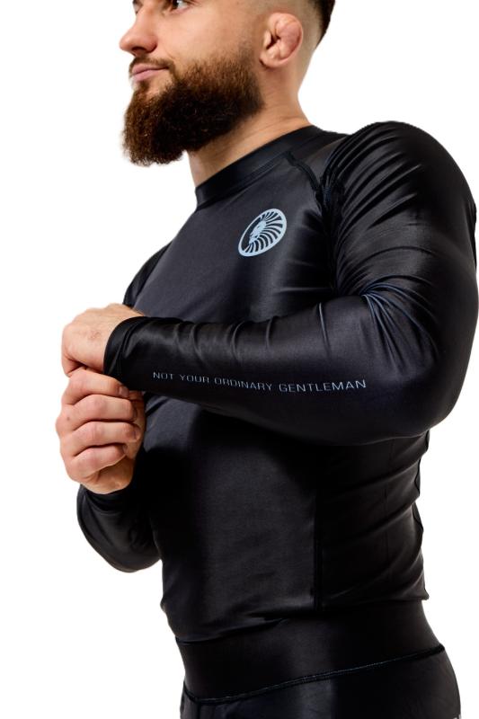 SUPERIOR WEAR: BASE RASHGUARD LÅNGÄRMAD - SVART