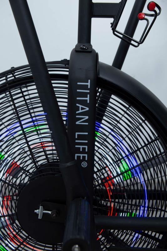 TITAN LIFE: AIRBIKE WARM UP