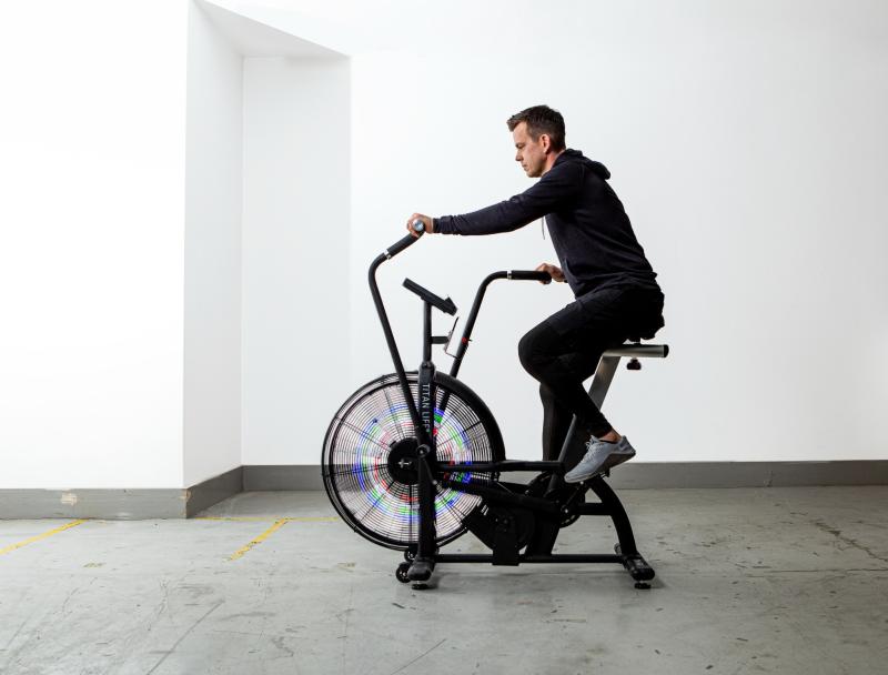 TITAN LIFE: AIRBIKE WARM UP