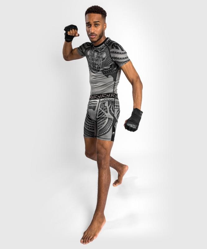 VENUM: NAKAHI VALE TUDO SHORTS - GRÅ