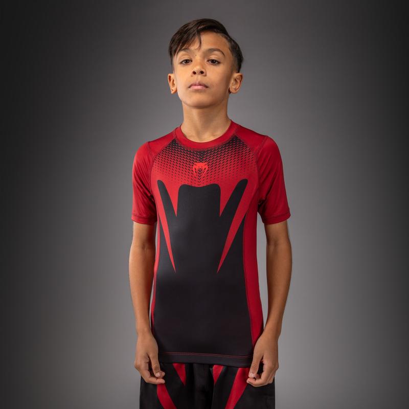VENUM: ATTACK KIDS SHORT SLEEVE RASHGUARD - BLACK/RED