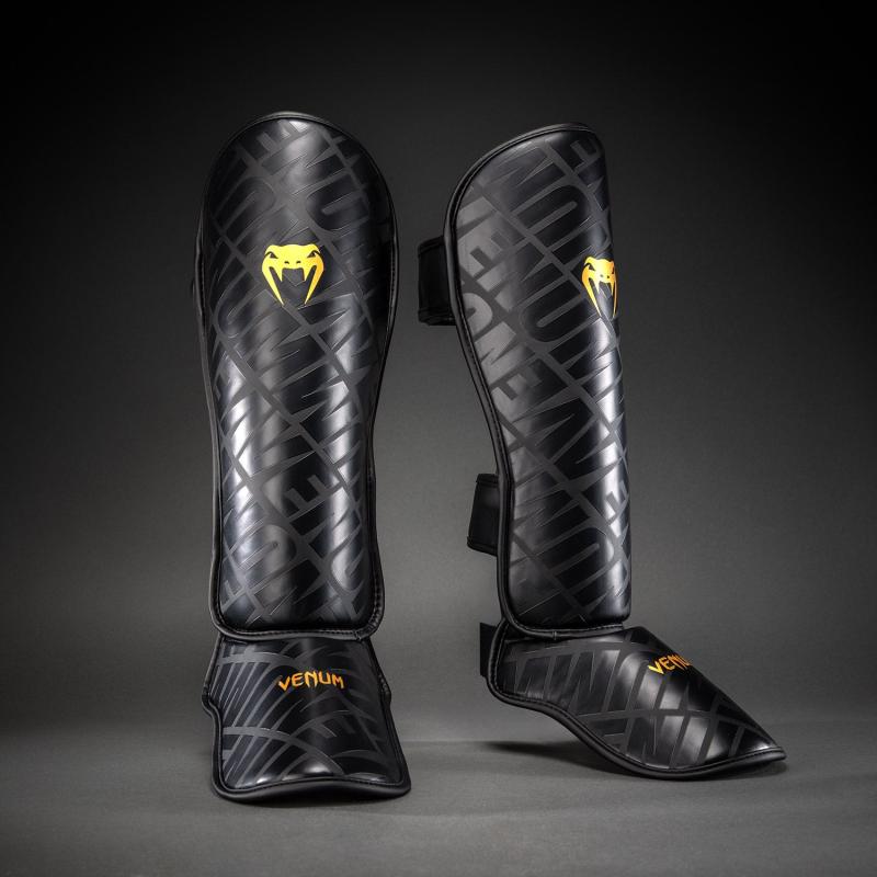 VENUM: CONTENDER 1.5 XT 3D SHIN GUARDS – BLACK/GOLD