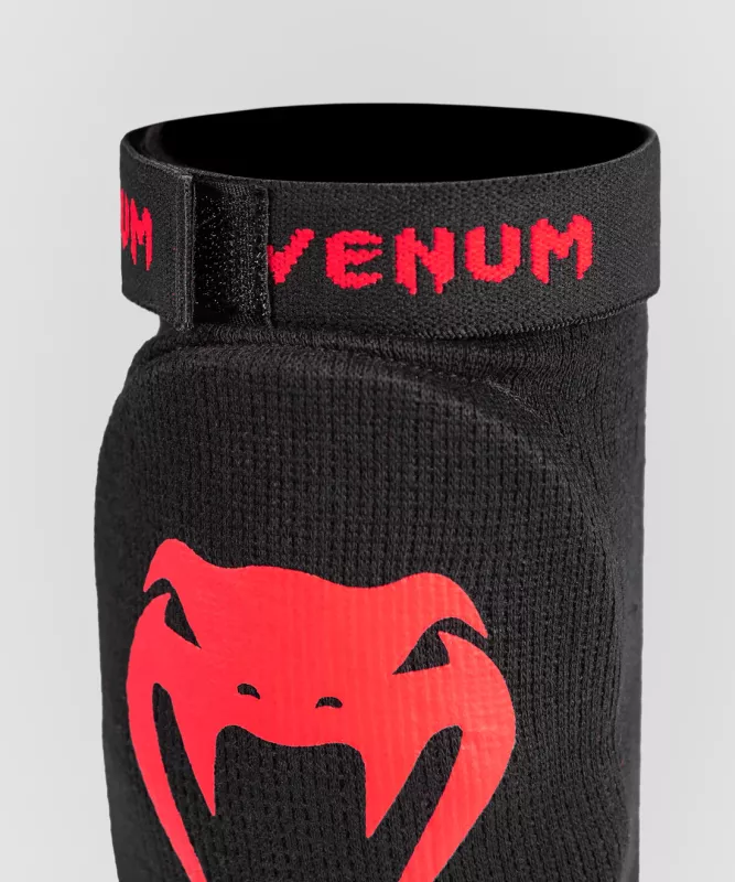 VENUM: KONTACT ARMBÅGSSKYDD - SVART/RÖD