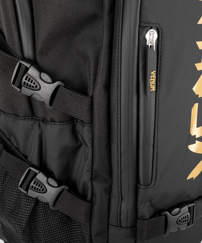 VENUM: CHALLENGER XTREM EVO RYGGSÄCK - SVART/GULD