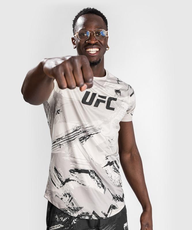 VENUM: UFC AUTHENTIC FIGHT WEEK 2.0 PERFORMANCE T-SHIRT - SAND
