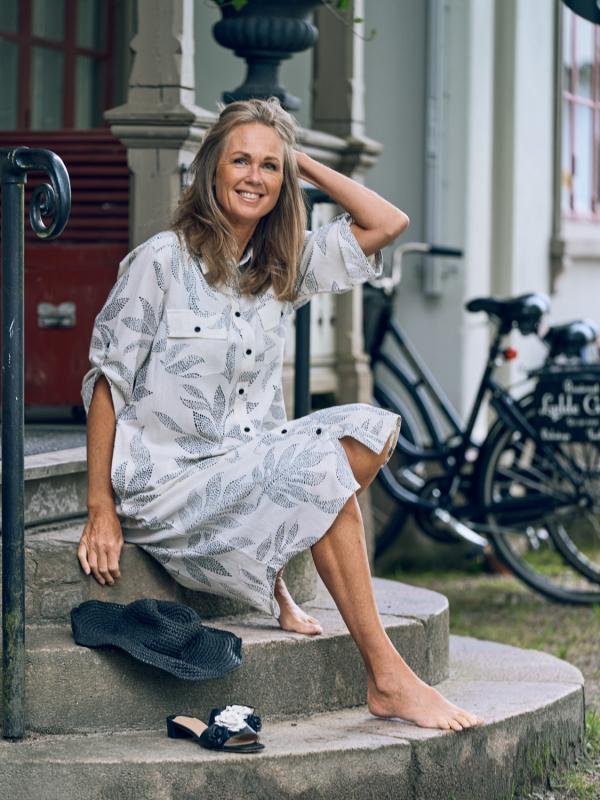 Skjortklänning i linne-look, 761411