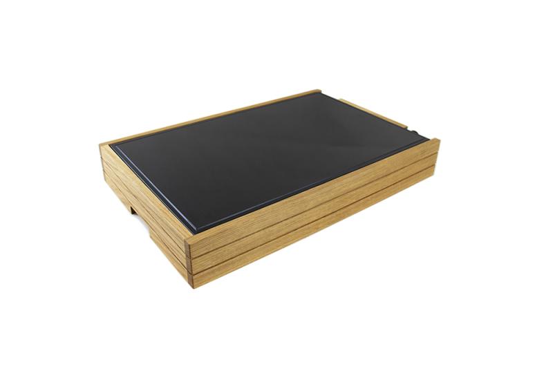 Hot plate with frame